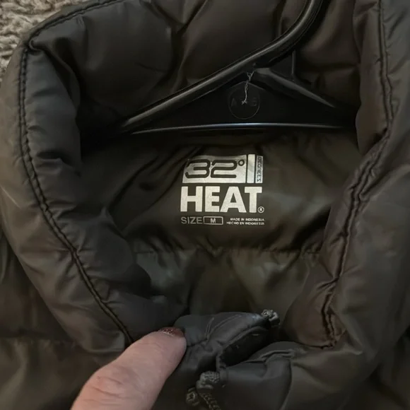 32° heat size woman’s medium vest - Picture 3 of 7